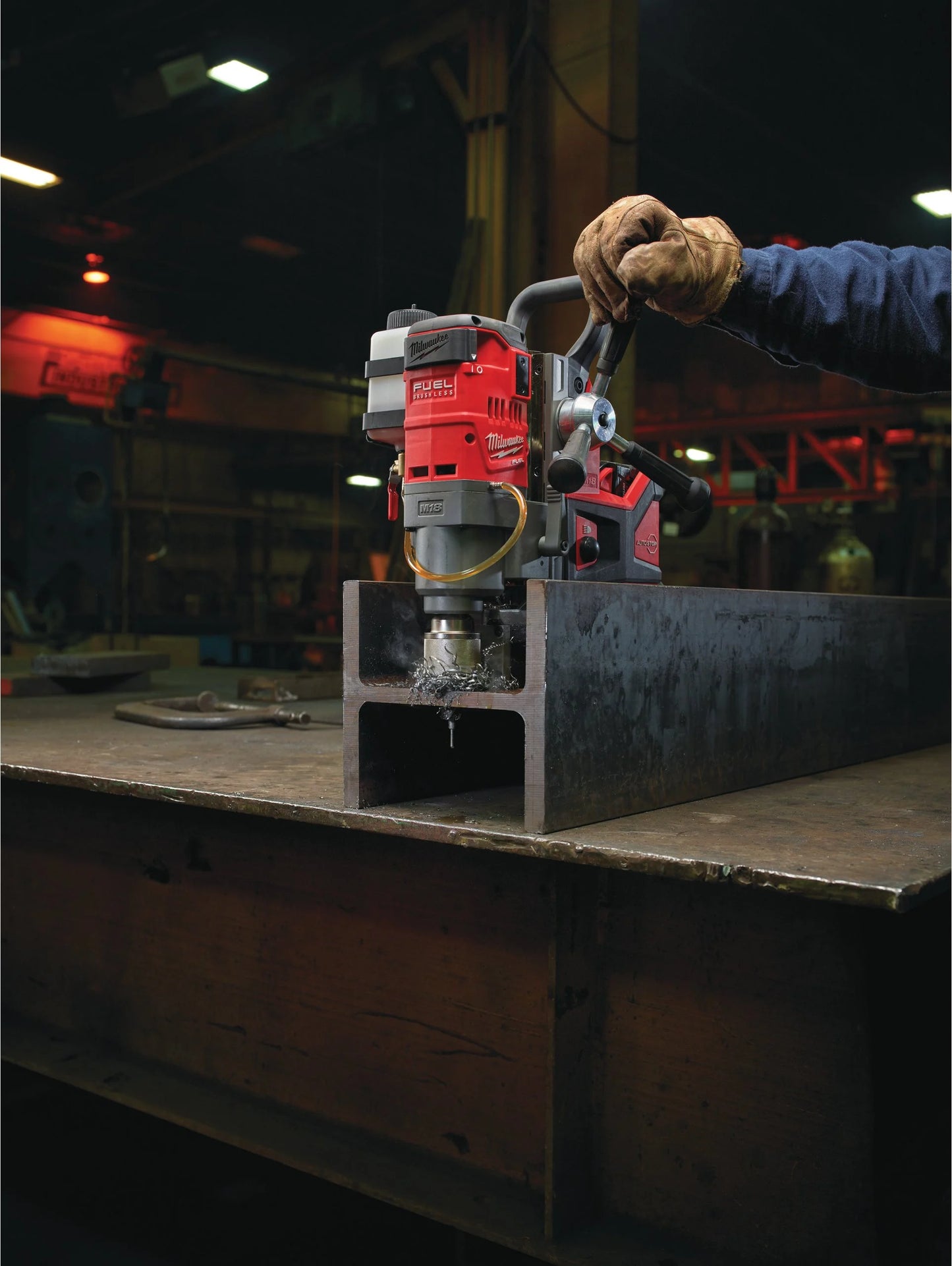 M18 FUEL™ magnetic drilling press with permanent magnet | BCZA