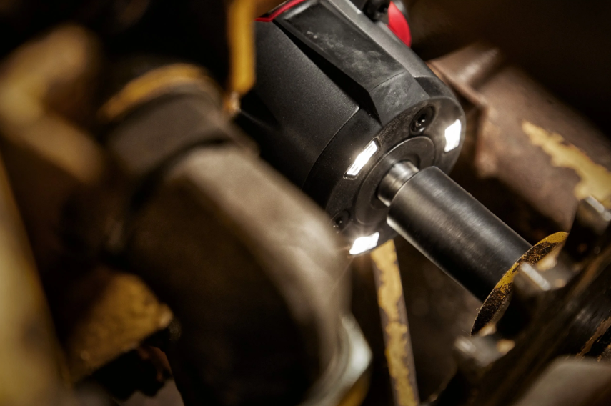 M18 FUEL™ ½″ mid-torque impact wrench with friction ring | BCZA