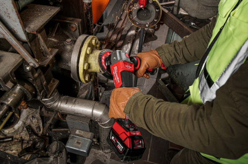 M18 FUEL™ 125 mm variable speed & braking angle grinder with paddle switch | BCZA