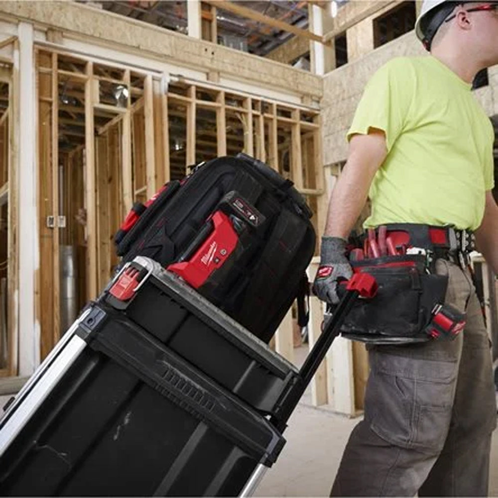 M12™ multi-directional flood light with PACKOUT™ compatibility | M12 ALIP-0