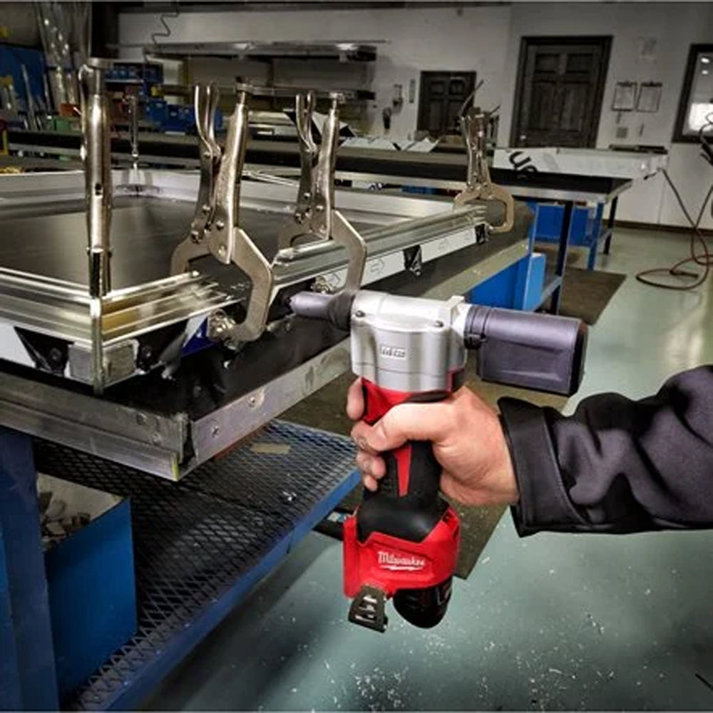 M12™ sub compact rivet tool | M12 BPRT-0 | 4933464404