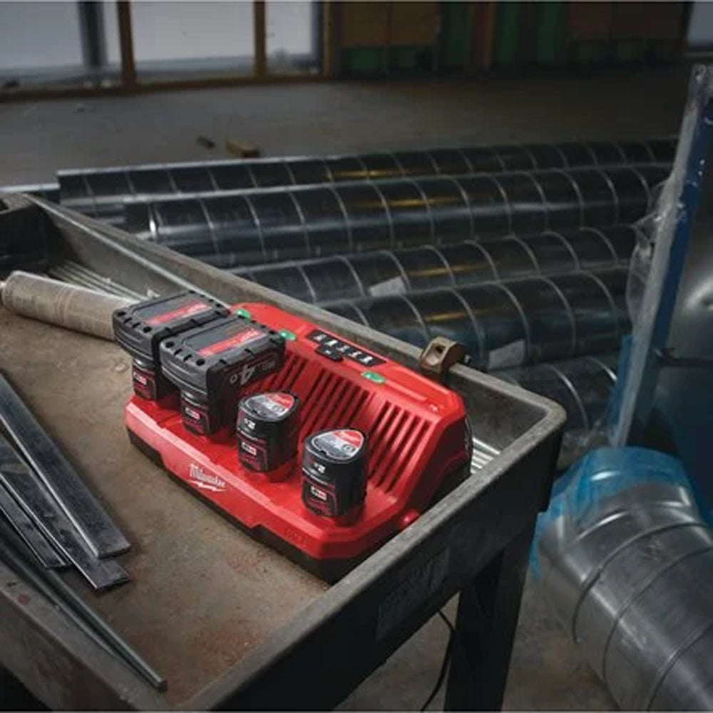 M12™ 4 bay charger | M12 C4 | 4932430554