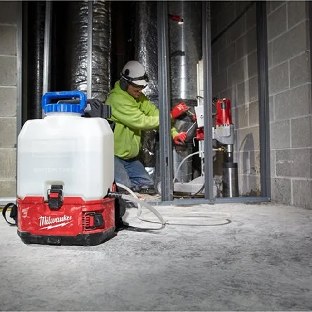 M18™ SWITCH TANK™ 15l water supply | M18 BPFP-WST | 4933464965