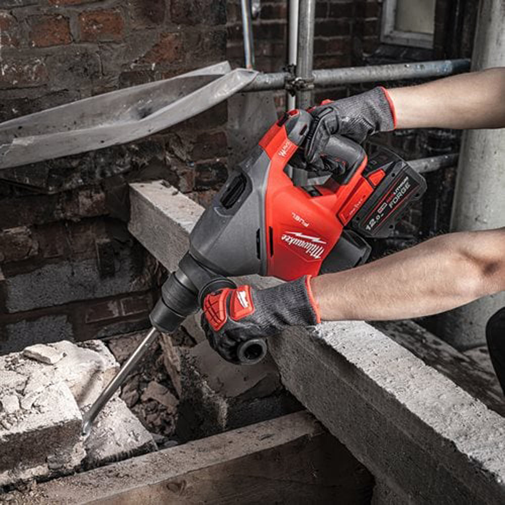 M18 FUEL™ 40 mm SDS-Max drilling and breaking hammer with ONE-KEY™ | M18 FHACO540-0C