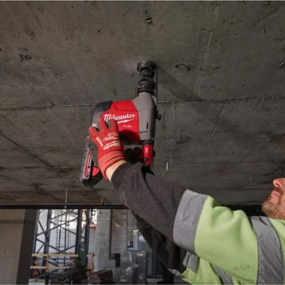 M18 FUEL™ 16 mm SDS-PLUS hammer with integrated dust extractor | M18 FHAFOH16-302X