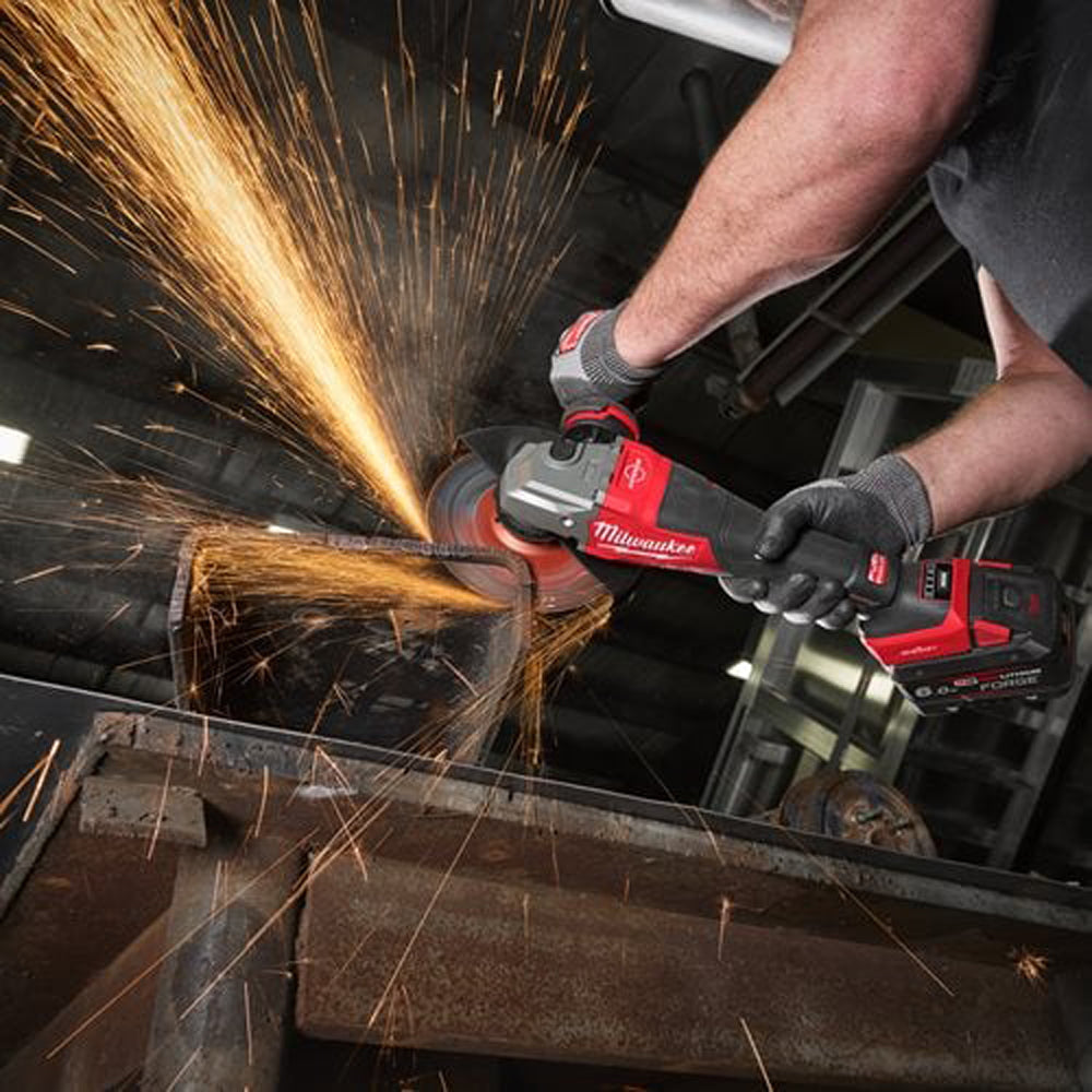 M18 FUEL™ high performance 180 mm braking grinder with variable speed & ONE-KEY™ Gen 2 | M18 FHSAGO180VXPDB2-0X | 4933498942