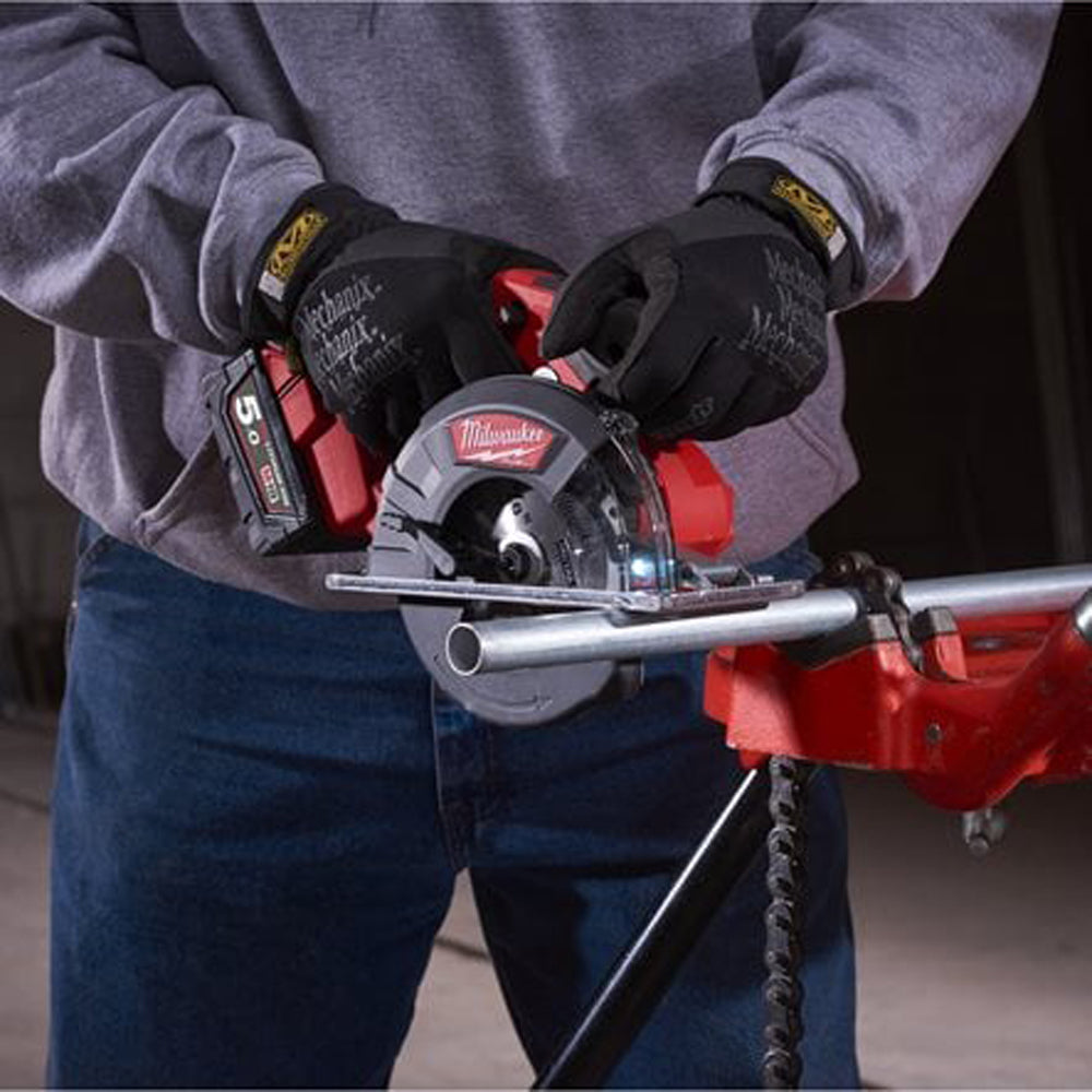 M18 FUEL™ 57 mm metal circular saw | M18 FMCS-0X | 4933459192