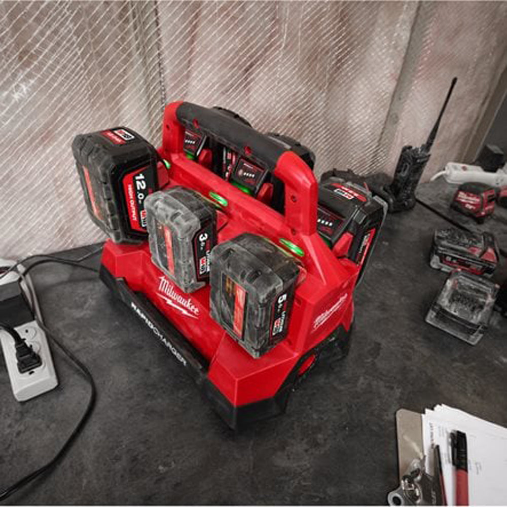 M18™ PACKOUT™ six bay rapid charger | M18 PC6 | 4932480162